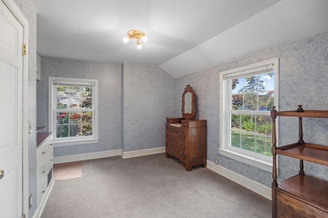 4812 Valley View Road, Edina, MN 55424