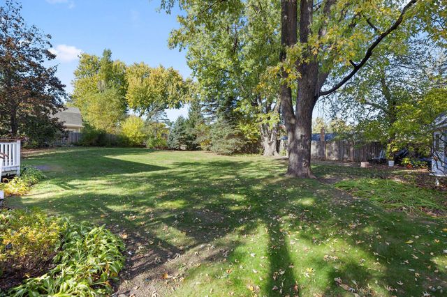 4812 Valley View Road, Edina, MN 55424