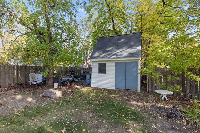 4812 Valley View Road, Edina, MN 55424