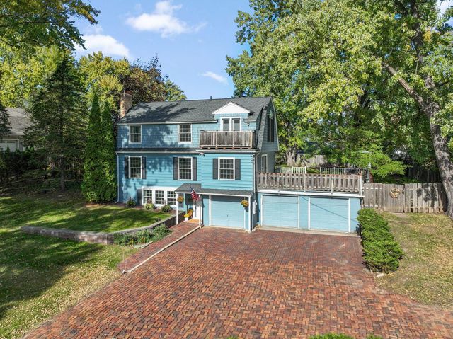 4812 Valley View Road, Edina, MN 55424