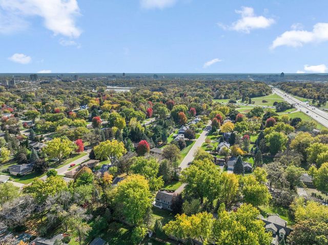 4812 Valley View Road, Edina, MN 55424