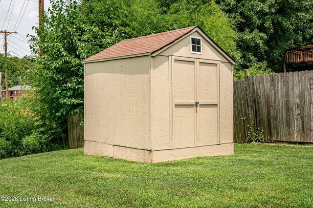 144 North St, Shepherdsville, KY 40165