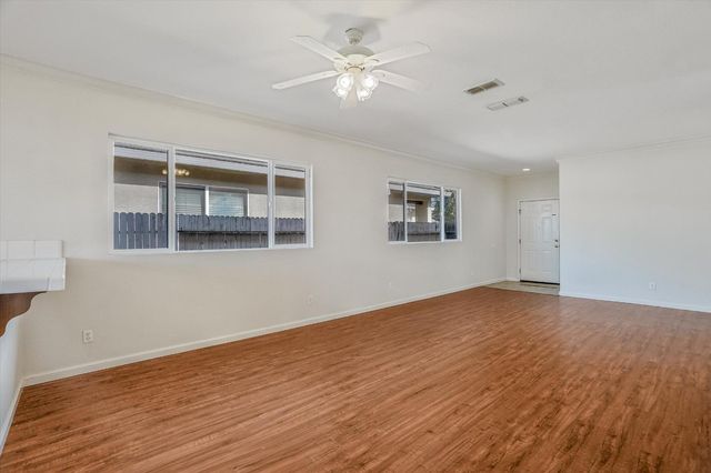 7766 Dersingham Dr, Sacramento, CA 95829