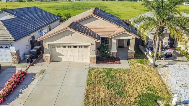 7766 Dersingham Dr, Sacramento, CA 95829