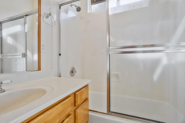 7766 Dersingham Dr, Sacramento, CA 95829