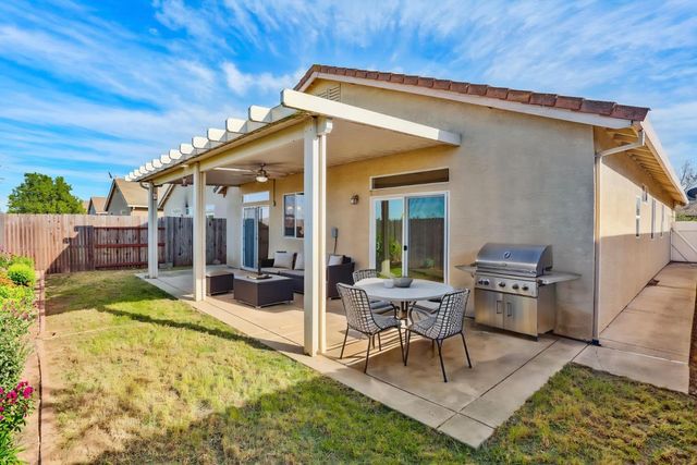 7766 Dersingham Dr, Sacramento, CA 95829