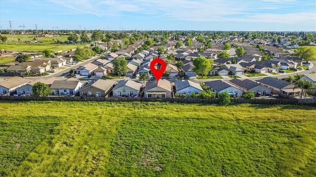 7766 Dersingham Dr, Sacramento, CA 95829