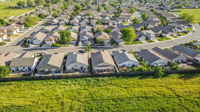 7766 Dersingham Dr, Sacramento, CA 95829