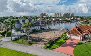 5620 SW 14th PL, Cape Coral, FL 33914