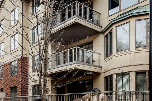 5250 Grandview Square 2201, Edina, MN 55436