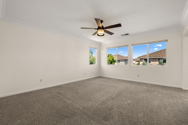 8727 Whitehouse Rd, Elk Grove, CA 95758