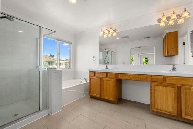 8727 Whitehouse Rd, Elk Grove, CA 95758
