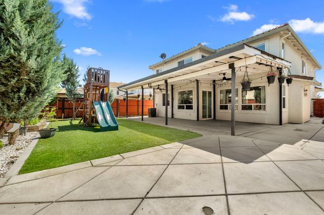 8727 Whitehouse Rd, Elk Grove, CA 95758