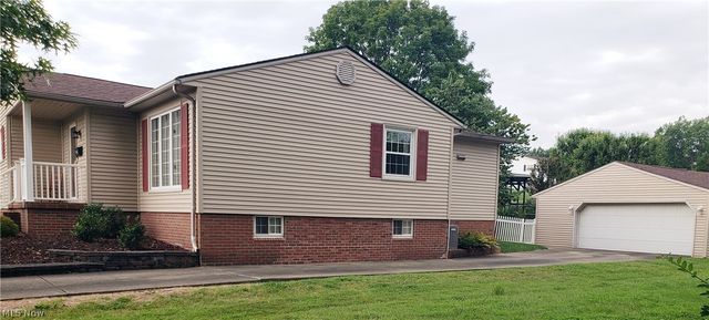 2309 Harrison Avenue, Parkersburg, WV 26104