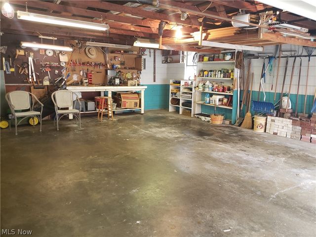 2309 Harrison Avenue, Parkersburg, WV 26104
