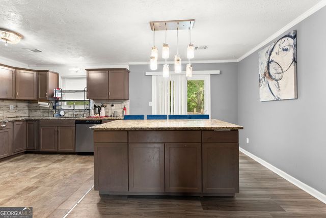3677 Waverly Oaks Way, Snellville, GA 30039