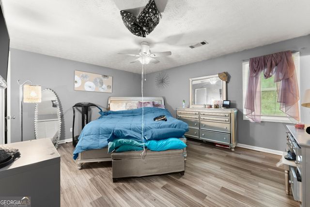 3677 Waverly Oaks Way, Snellville, GA 30039