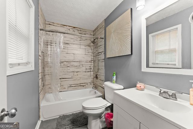 3677 Waverly Oaks Way, Snellville, GA 30039