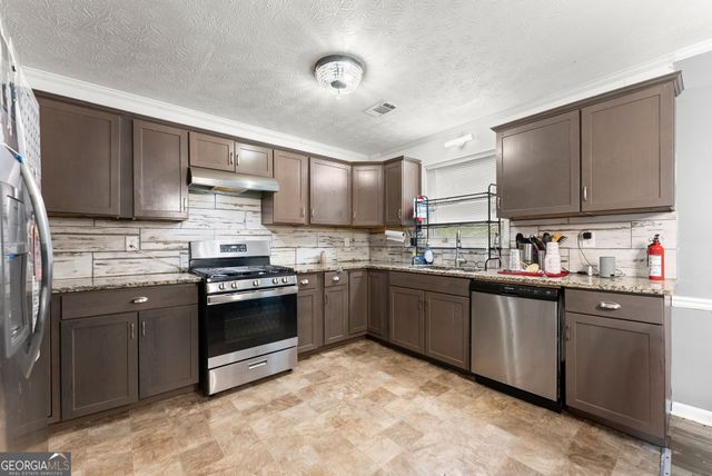 3677 Waverly Oaks Way, Snellville, GA 30039