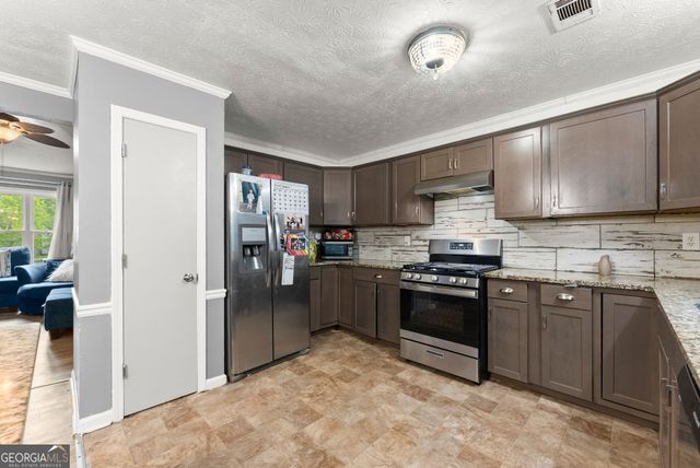 3677 Waverly Oaks Way, Snellville, GA 30039