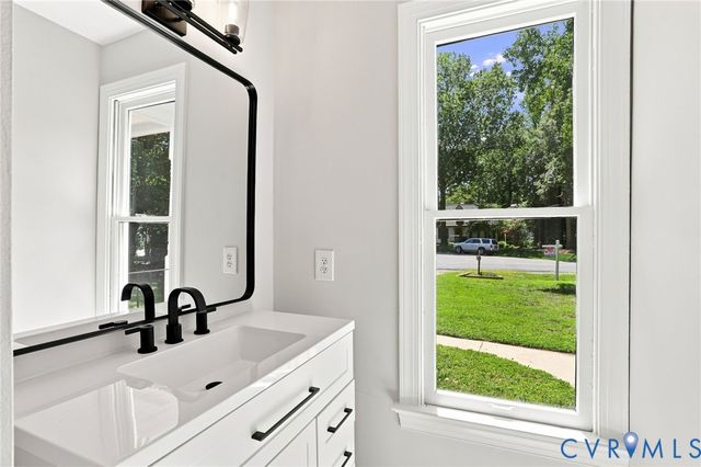 8262 Tangle Oaks Ct, Mechanicsville, VA 23111