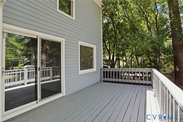 8262 Tangle Oaks Ct, Mechanicsville, VA 23111