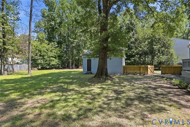 8262 Tangle Oaks Ct, Mechanicsville, VA 23111