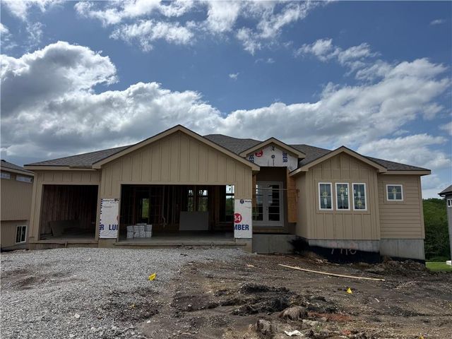 7918 Round Prairie Street, Shawnee, KS 66220