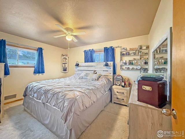 327 E Emerson St, Holyoke, CO 80734