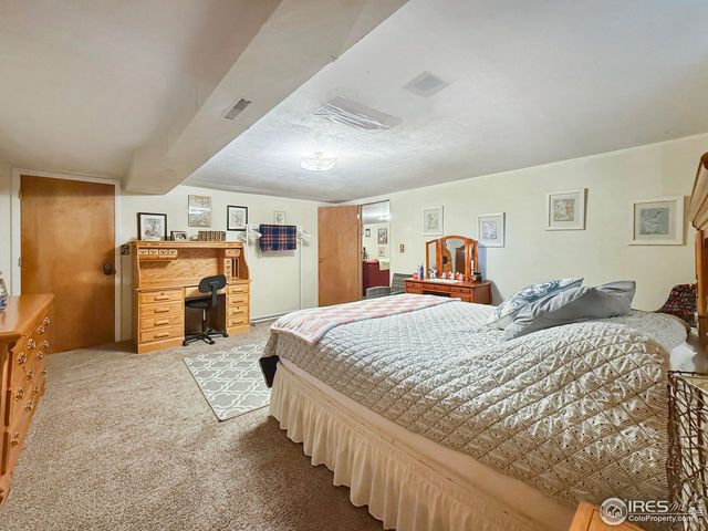 327 E Emerson St, Holyoke, CO 80734