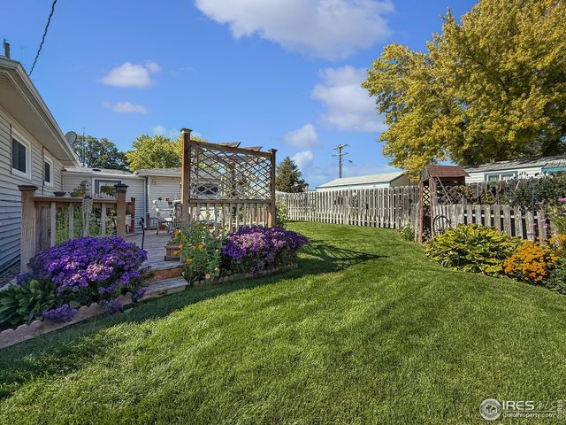 327 E Emerson St, Holyoke, CO 80734