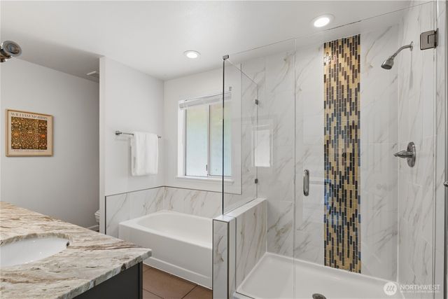 1016 215th Street SE, Bothell, WA 98021