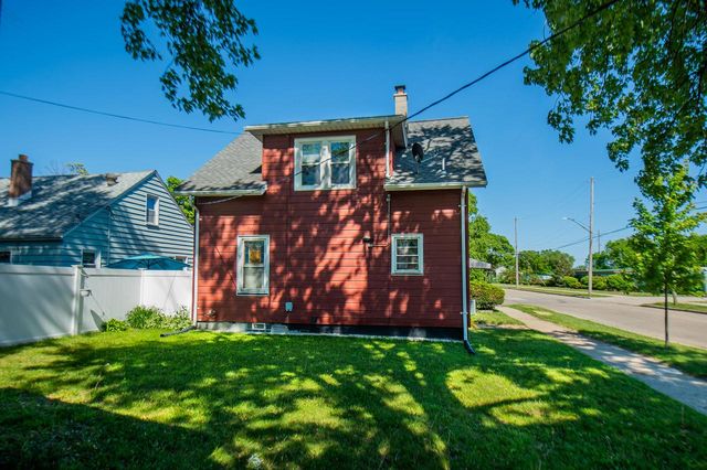 6234 34th AVENUE, Kenosha, WI 53142