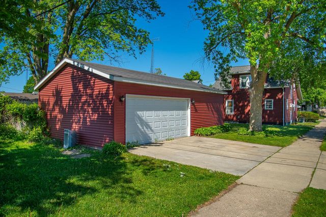 6234 34th AVENUE, Kenosha, WI 53142
