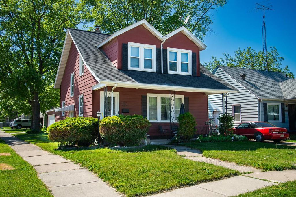 6234 34th AVENUE, Kenosha, WI 53142