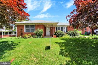 217 WILLOW STREET, Hanover, PA 17331