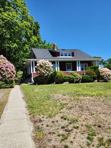 72 W Main St, Dudley, MA 01571