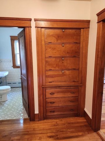 72 W Main St, Dudley, MA 01571