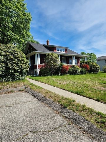 72 W Main St, Dudley, MA 01571