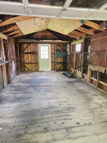 72 W Main St, Dudley, MA 01571