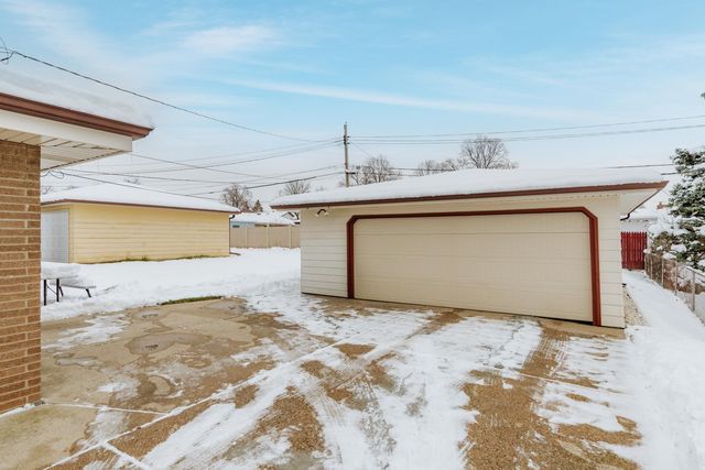 5640 S 30 Street, Milwaukee, WI 53221