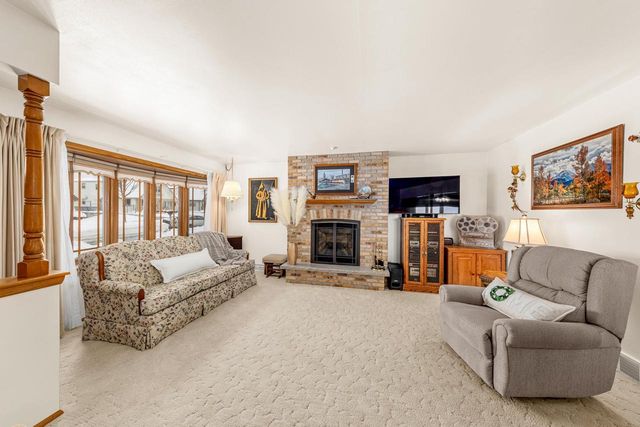 5640 S 30 Street, Milwaukee, WI 53221