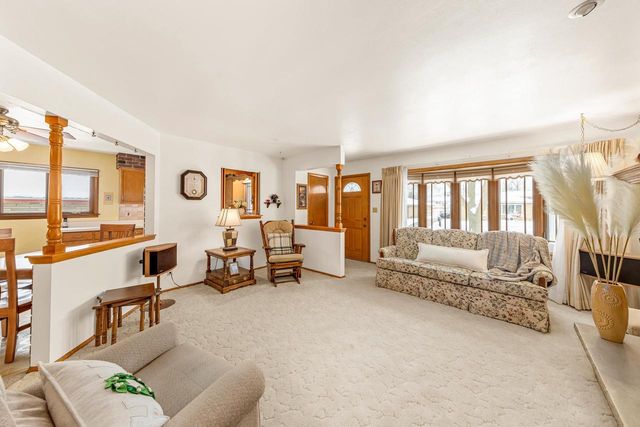 5640 S 30 Street, Milwaukee, WI 53221