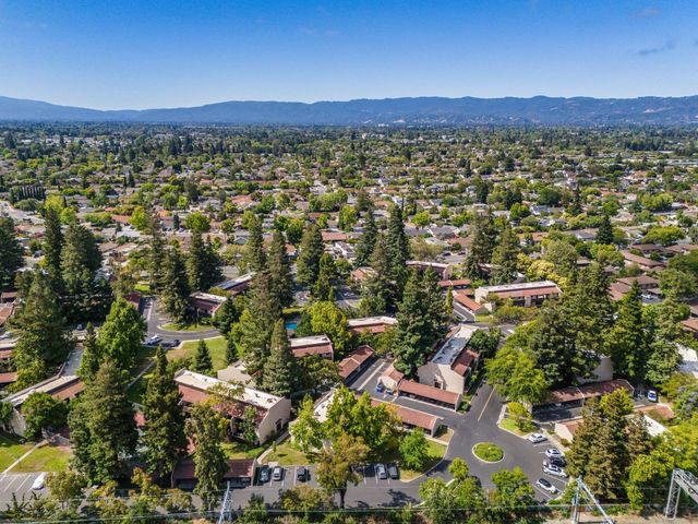 999 W Evelyn Terrace 29, Sunnyvale, CA 94086