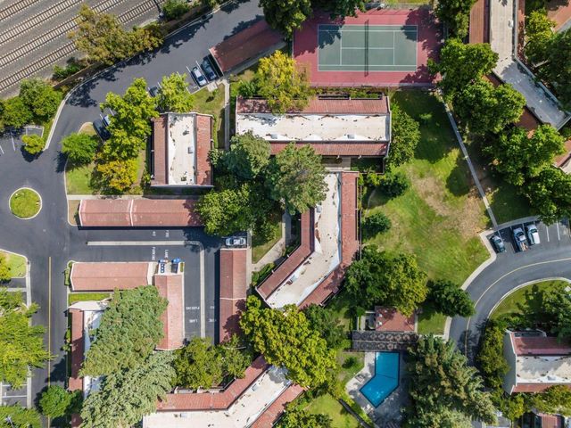 999 W Evelyn Terrace 29, Sunnyvale, CA 94086