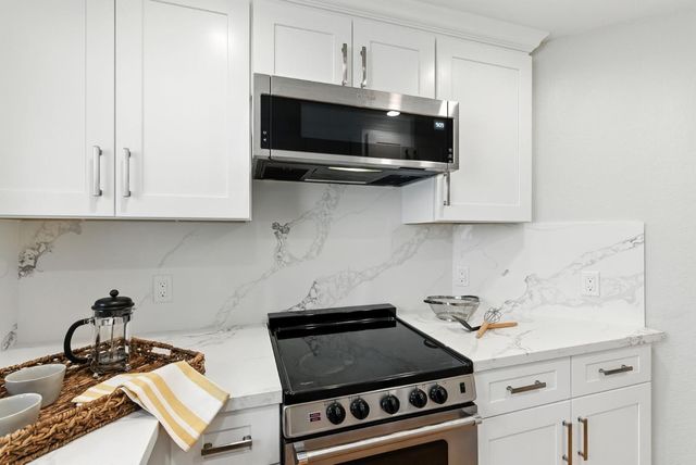 999 W Evelyn Terrace 29, Sunnyvale, CA 94086