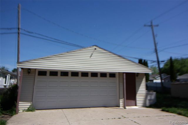 30422 Leroy Street, Romulus, MI 48174