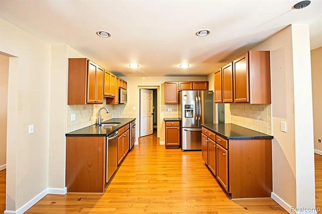 30422 Leroy Street, Romulus, MI 48174