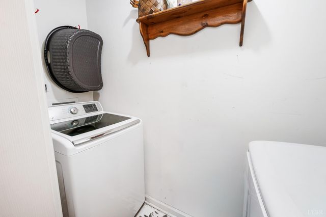 5910 Boonsboro Road, Lynchburg, VA 24503