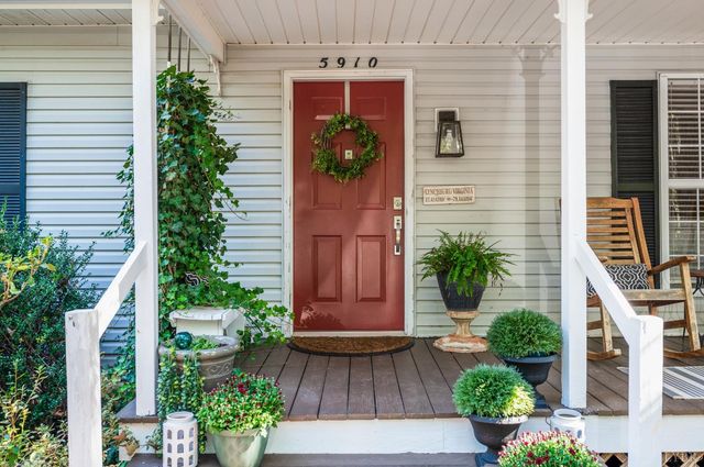 5910 Boonsboro Road, Lynchburg, VA 24503